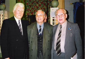 Arthur TROOP, Fondateur de l'IPA, Max FLORENTIN, Fondateur de l'IPA France, Robert PINÇON, Secrétaire National dans les années 60 (photo 11/1993)